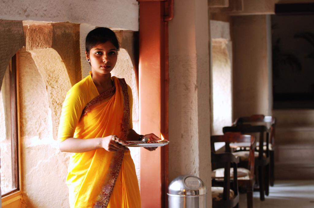Hotel Guleria Kothi At Ganges Varanasi Exterior foto