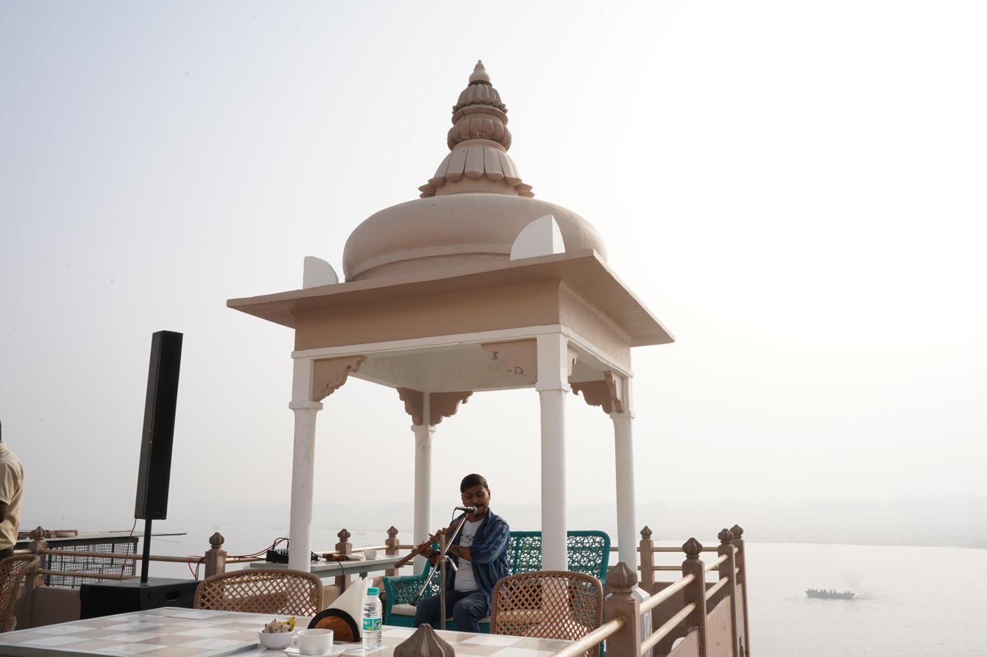Hotel Guleria Kothi At Ganges Varanasi Exterior foto