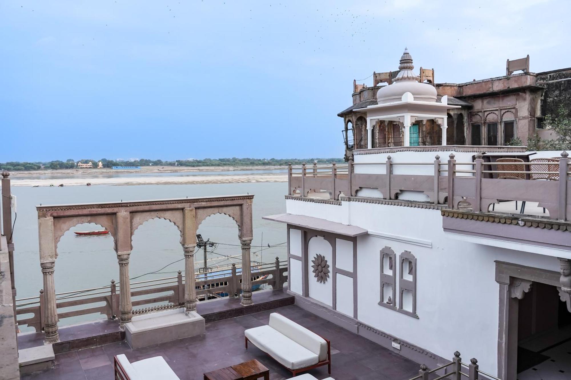 Hotel Guleria Kothi At Ganges Varanasi Exterior foto