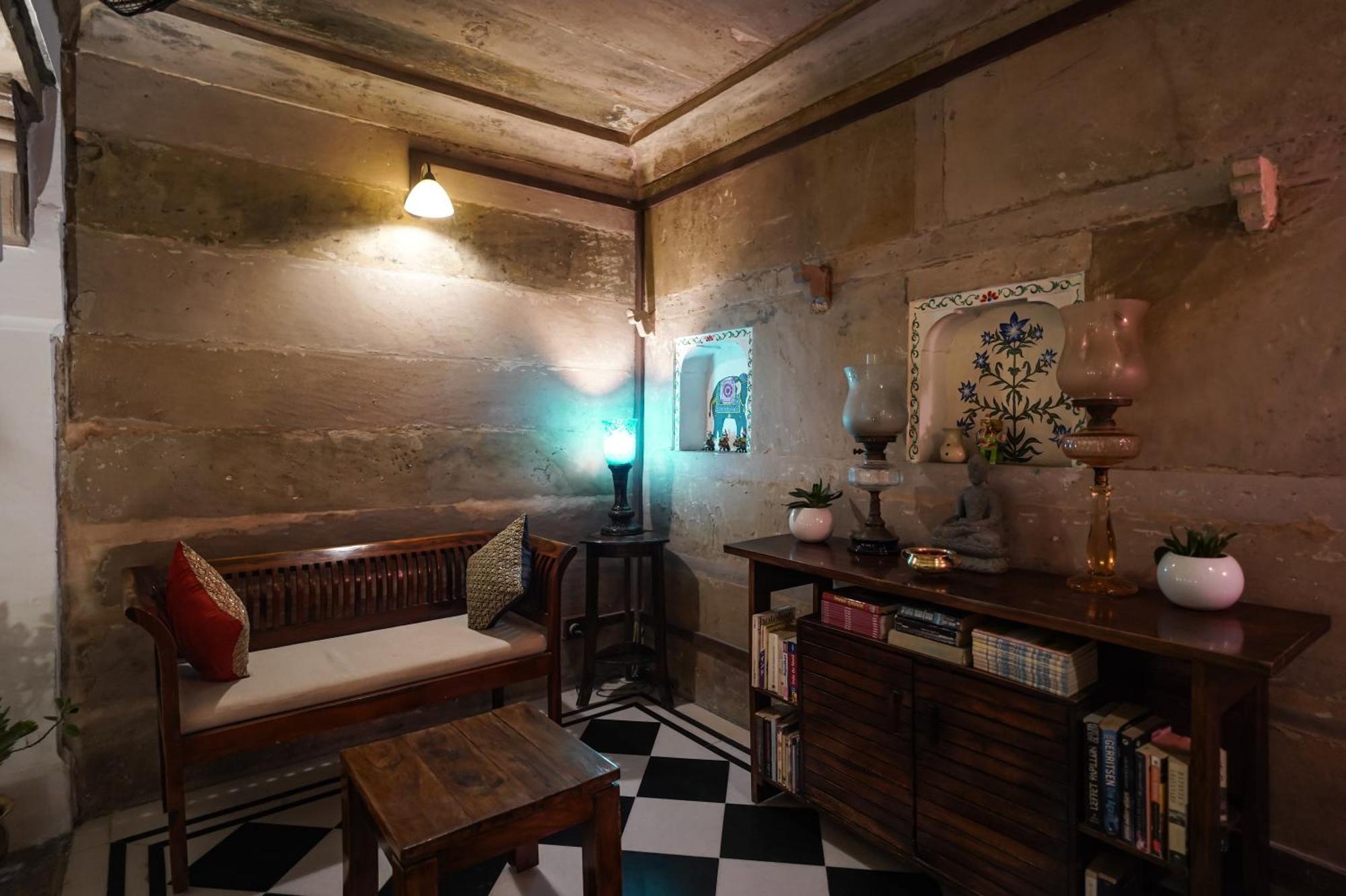 Hotel Guleria Kothi At Ganges Varanasi Exterior foto
