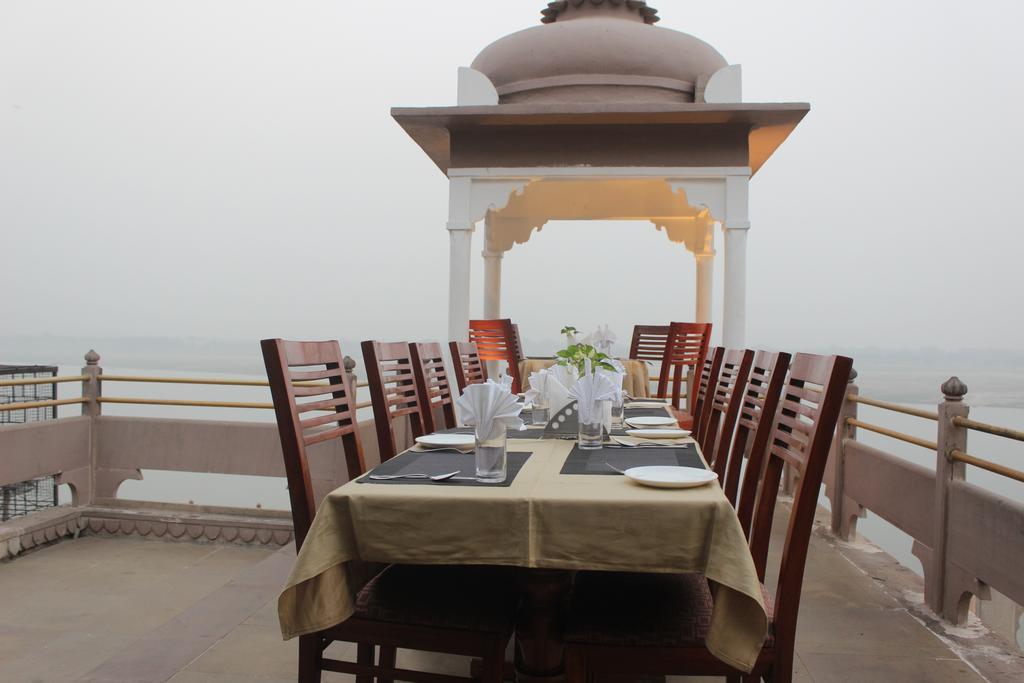 Hotel Guleria Kothi At Ganges Varanasi Exterior foto
